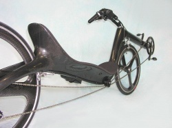 M5 Carbon Low Racer reist mee naar Designtentoonstelling in Tunesie