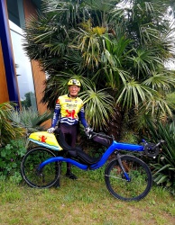 Jaap Bouman (77) with his M5 Carbon High Racer: succeeded all long distance brevets to start at the non-stop Paris-Brest-Paris tour of 1250 km